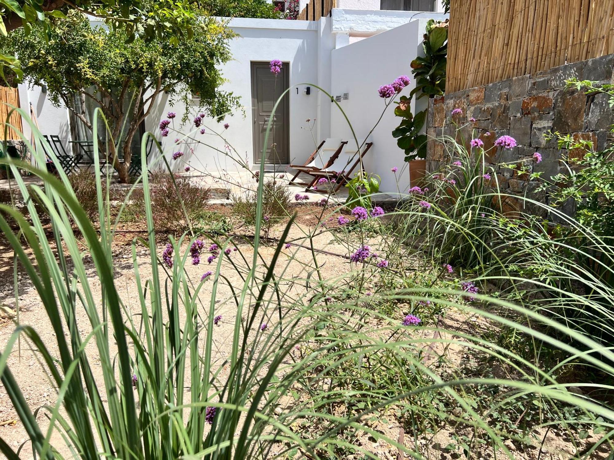 Gioma Garden Villas Istro Exterior photo