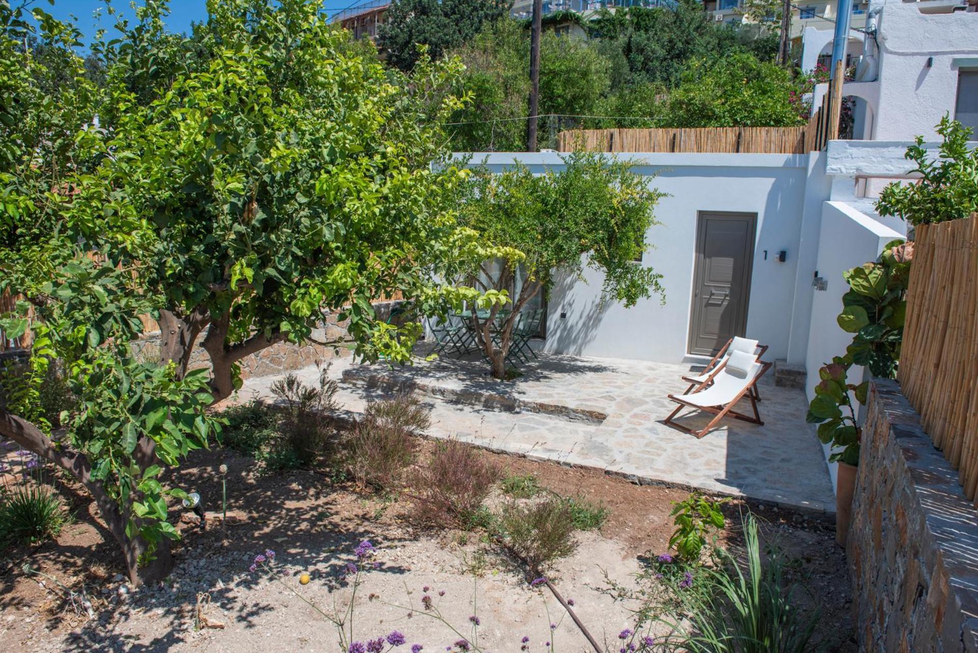Gioma Garden Villas Istro Exterior photo